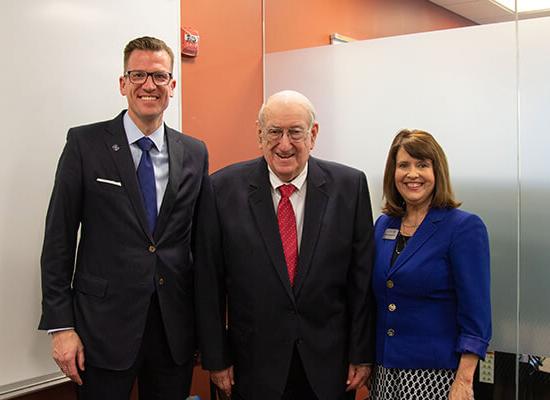 Dean of 博彩平台推荐's Tanner Health System School of Nursing Dr. Jenny Schuessler, Herb Hatton, and 博彩平台推荐 President Dr. Brendan Kelly 